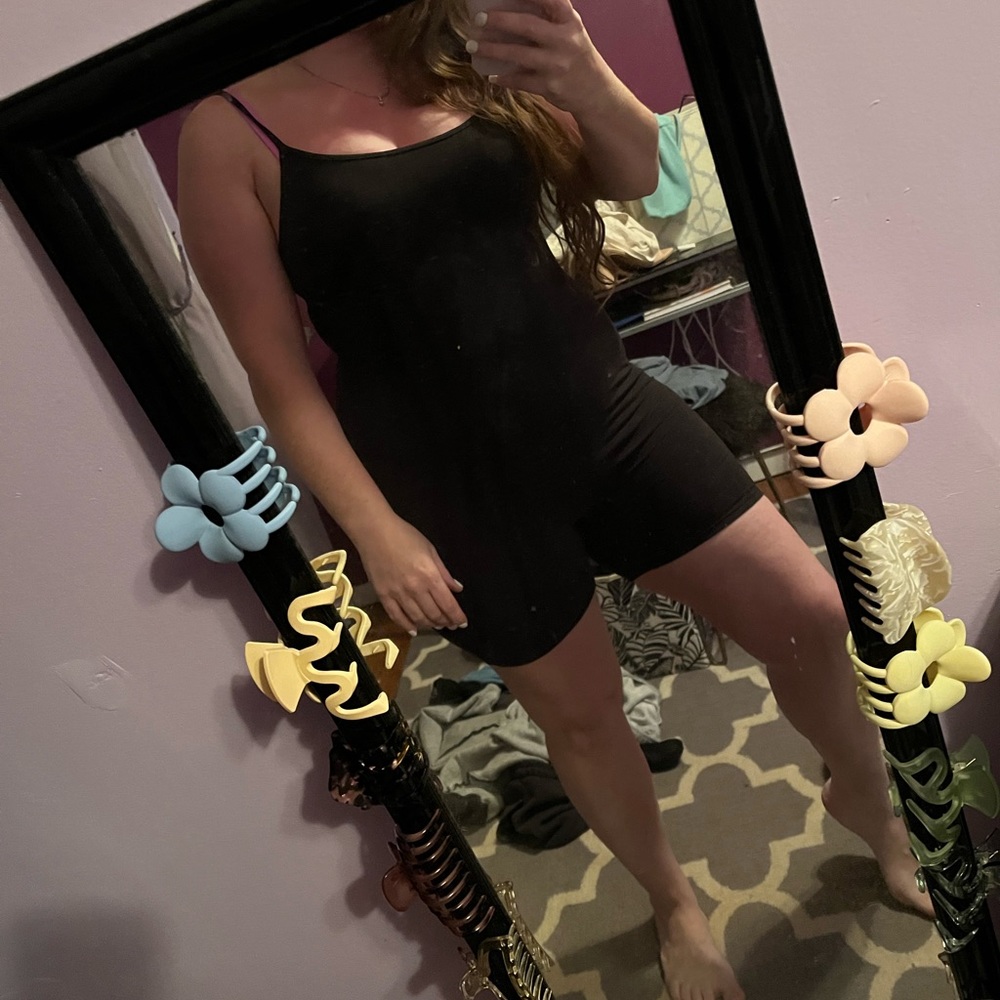 Nwt black Comfy romper size medium
